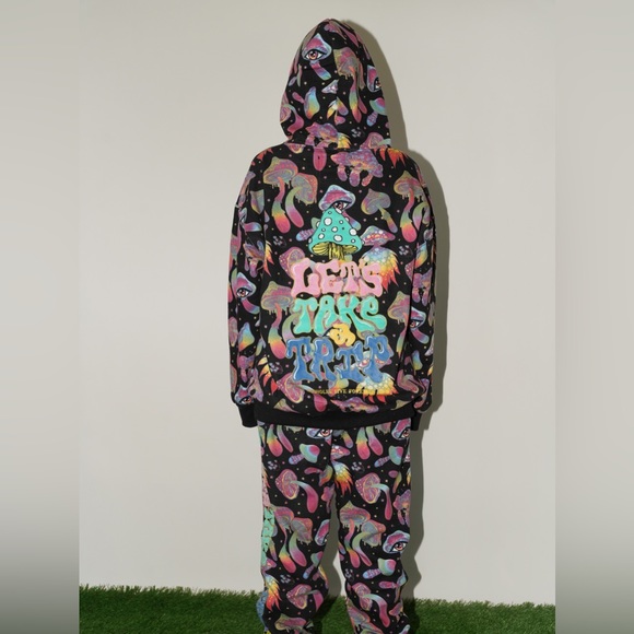 Assholes Live Forever Hoodie and Sweatpants SET. Brand New!! - Picture 1 of 4